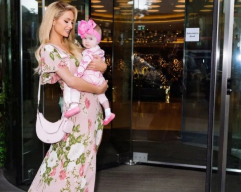 Paris Hilton With Her Daughter