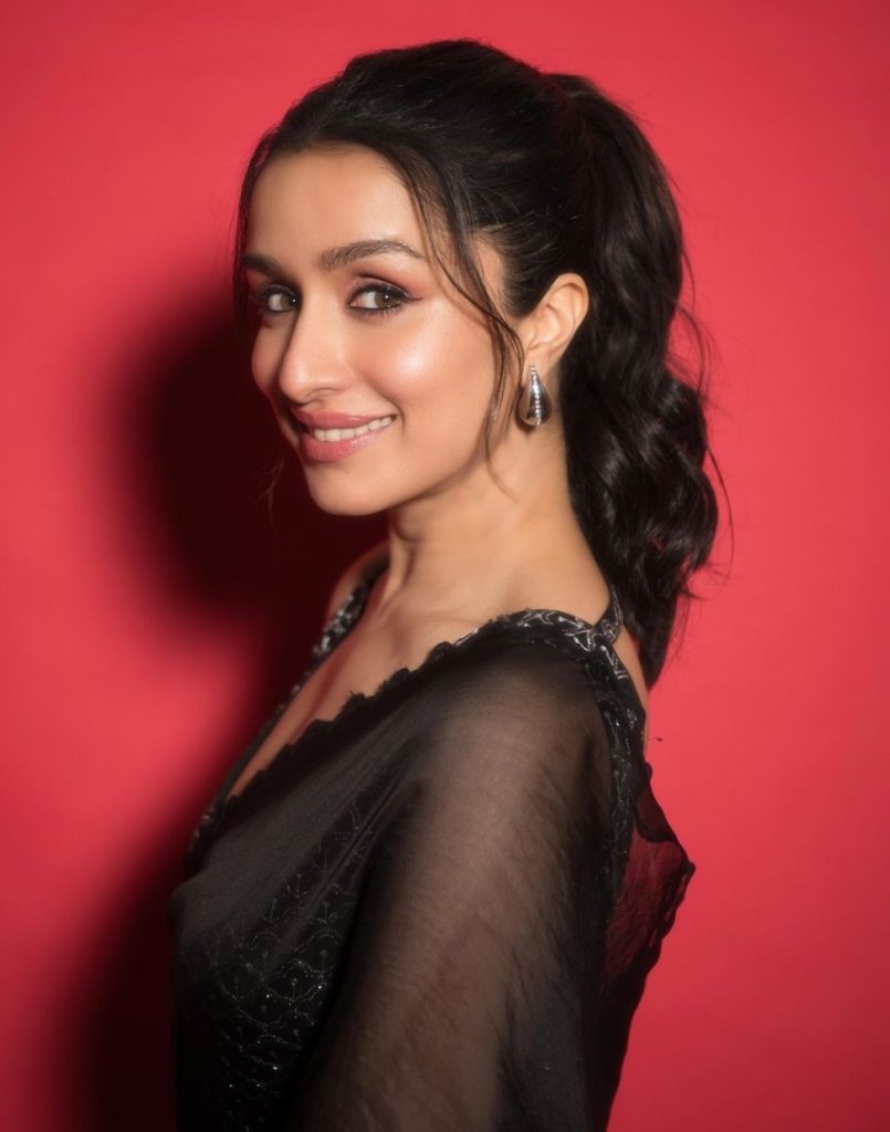 Shraddha Kapoor in Black Saree