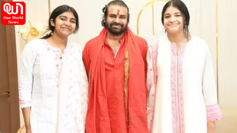 Pawan Kalyan With His Daughters