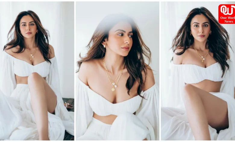 Rakul Preet Singh Hot Look