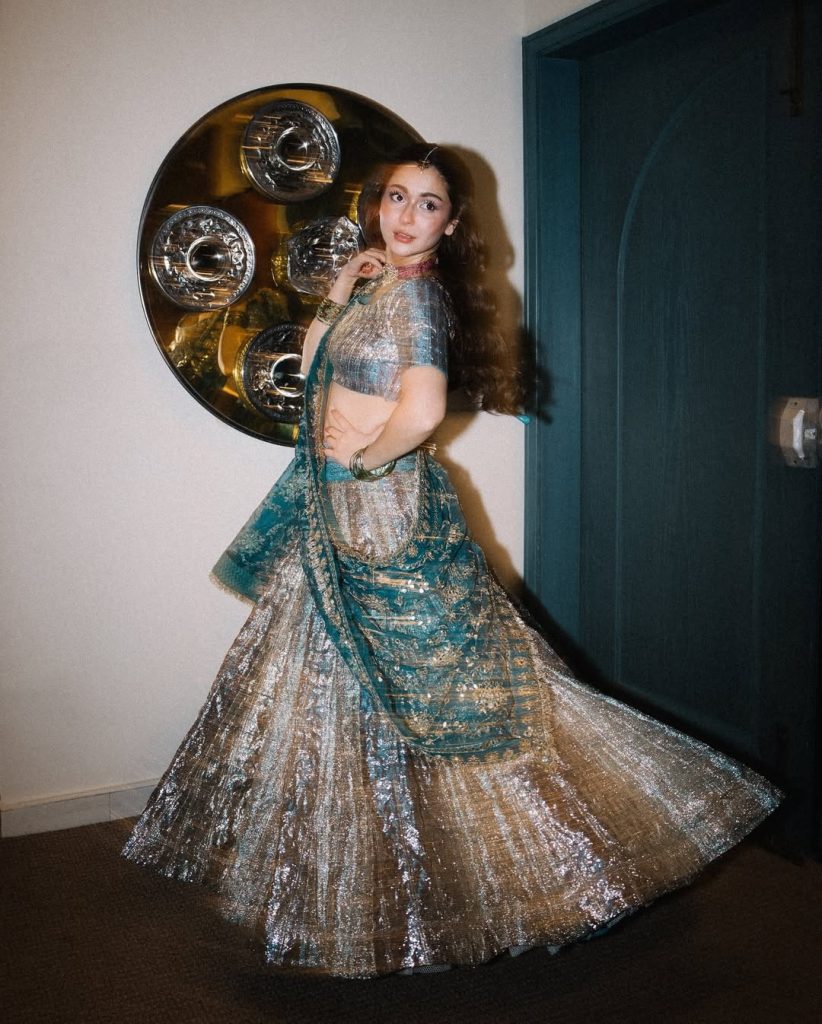 Hania Aamir Lehenga Pics