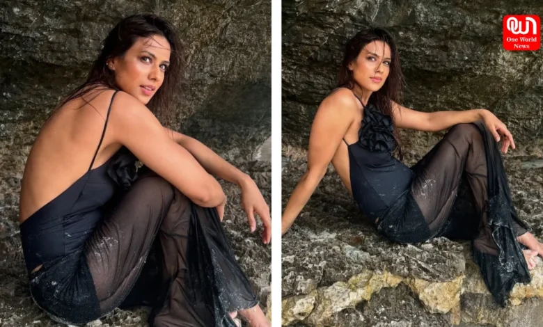 Bold Nia Sharma