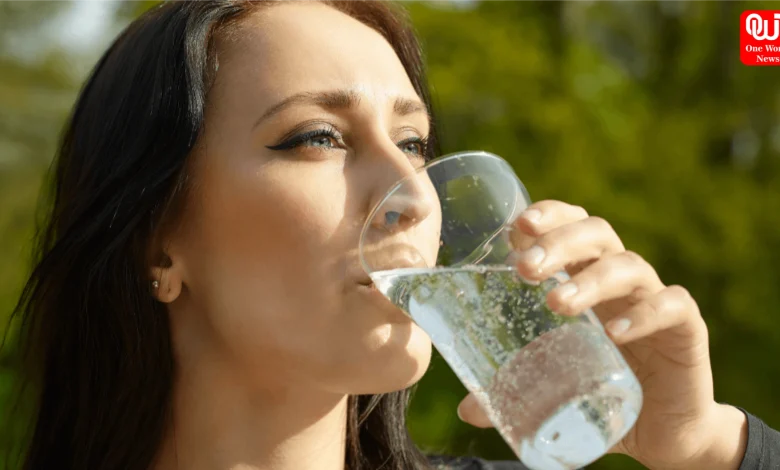 Drinking Cold Water In Summer