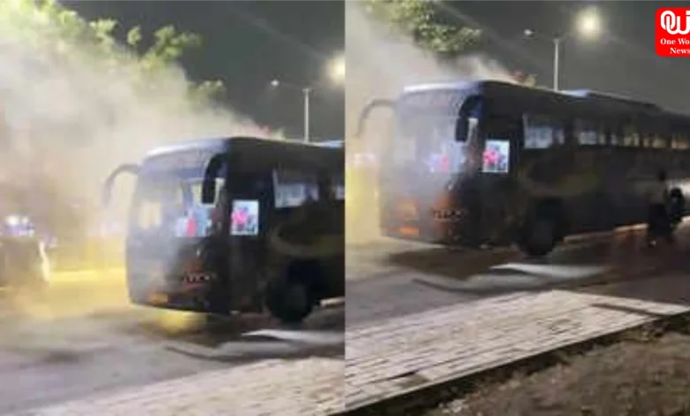 Gujarat Titans Bus Caught Fire