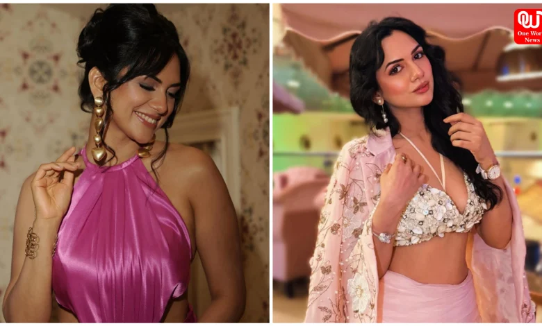 Akanksha Chamola Photos