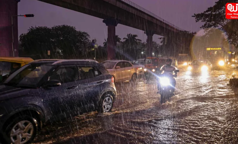 Heavy Rain In Kolkata