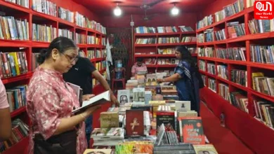 Record Book Sell In Left Book Stalls