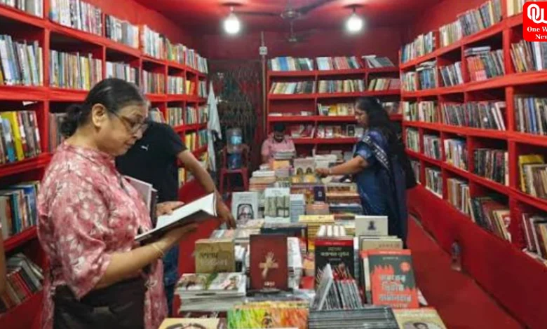 Record Book Sell In Left Book Stalls